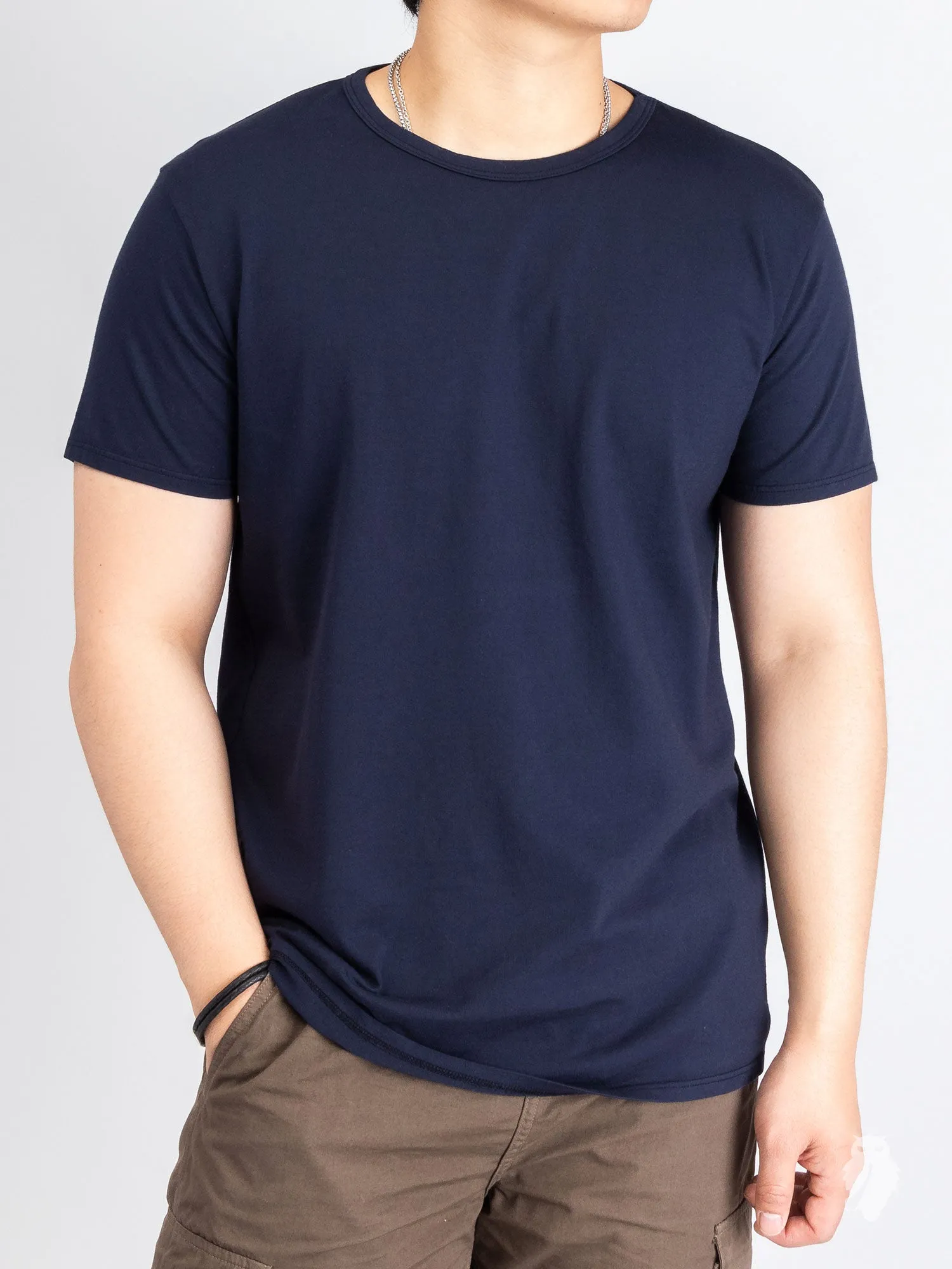 Basis T-Shirt in Navy