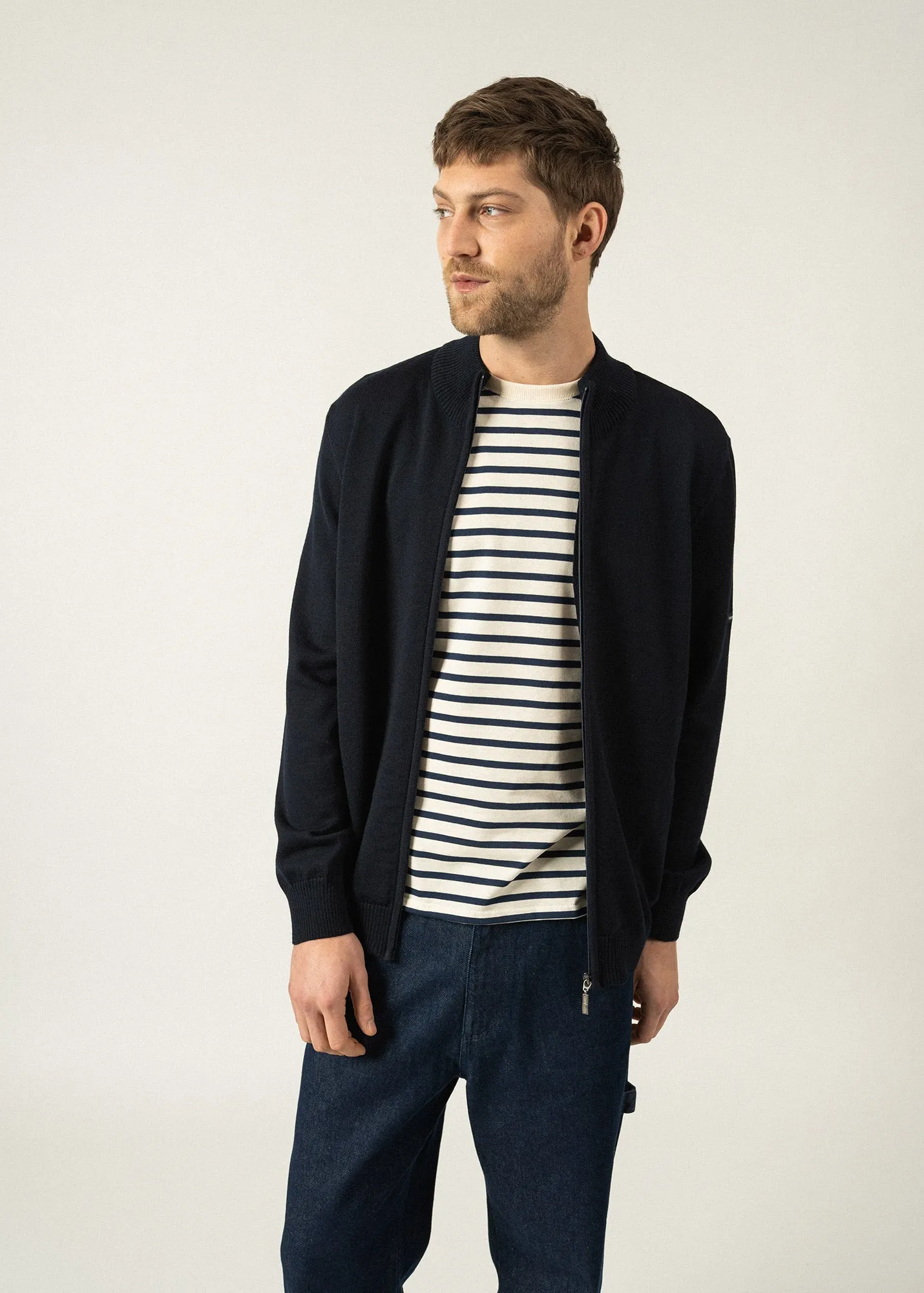 Colorado zipped cardigan - high-necked, in merino wool (VEGETAL/NAVY)