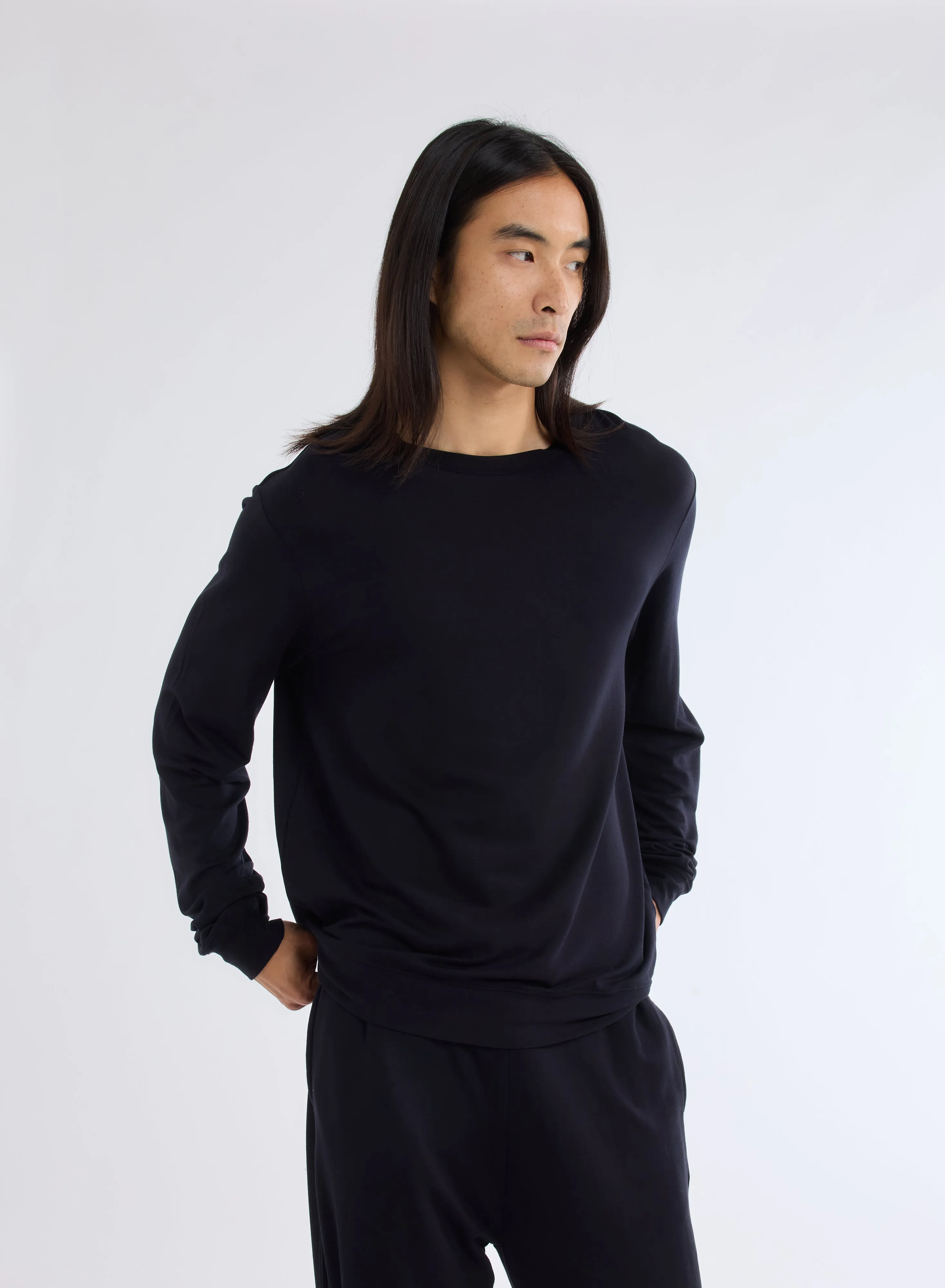 Sweat Noir Col Rond Manches Longues en Viscose et Élasthanne